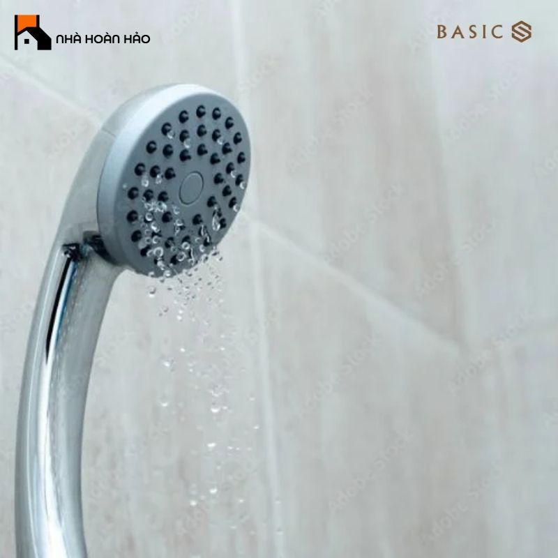 Tại sao vòi sen tắm hay bị nghẹt nước? Nguyên nhân cốt lõi và cách khắc phục hiệu quả